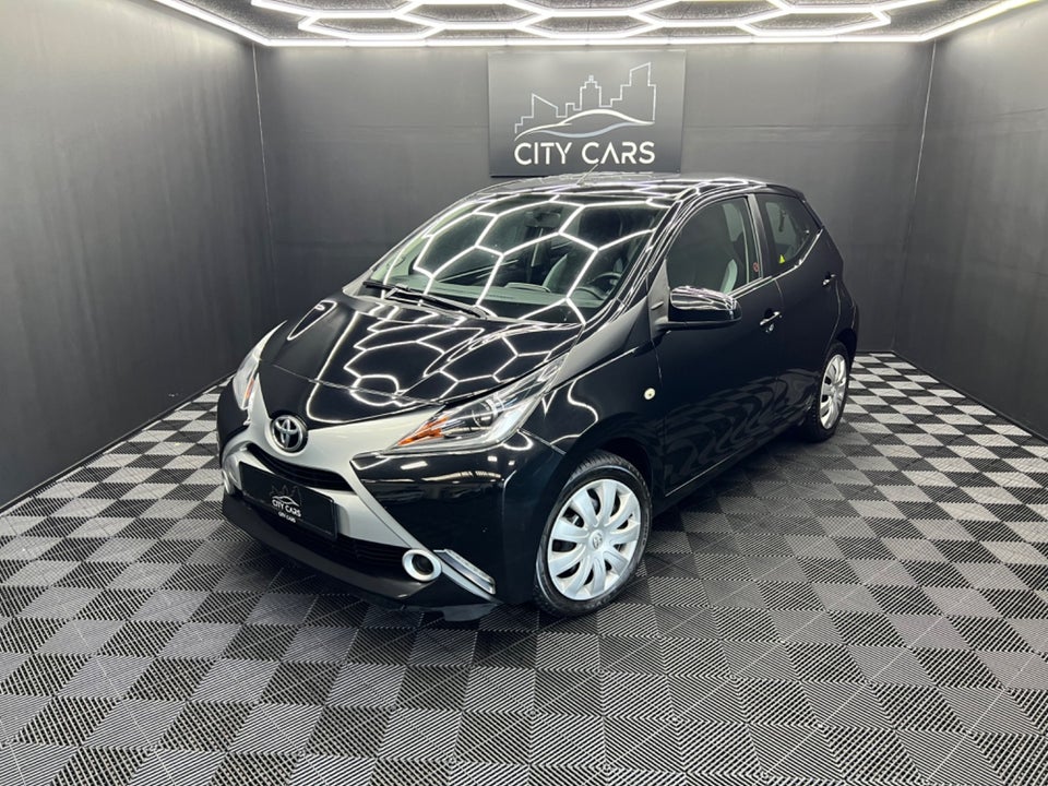 Toyota Aygo 1,0 VVT-i x-black II 5d