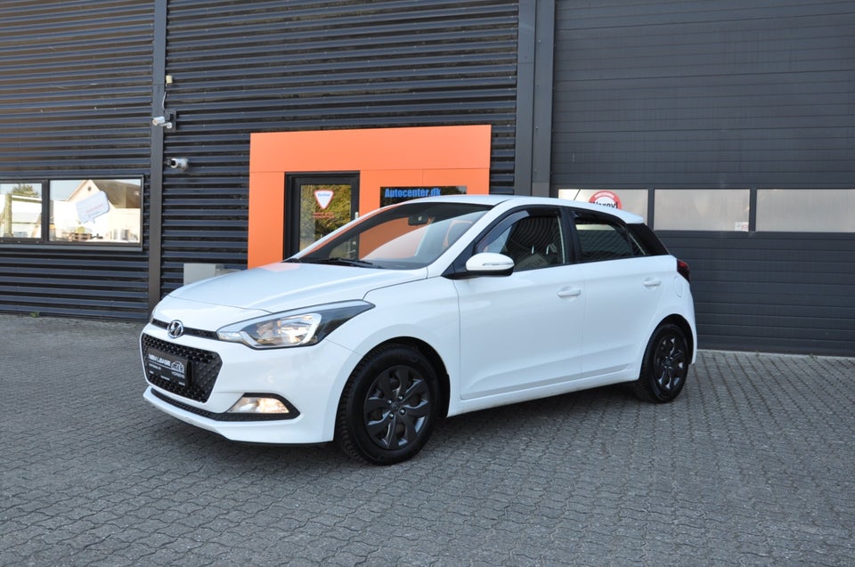 Hyundai i20 1,25 Fresh 5d