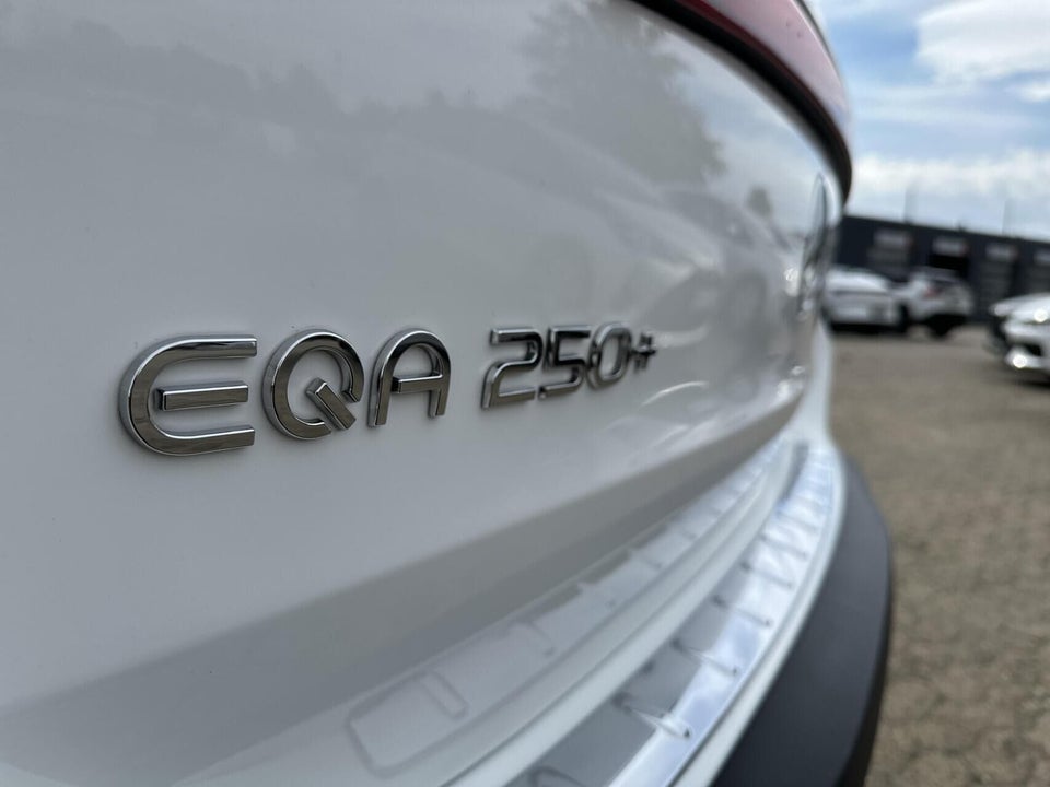 Mercedes EQA250+ AMG Line 5d