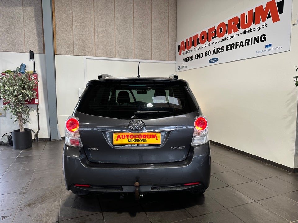 Toyota Sportsvan 1,8 VVT-i T2 Touch MDS Van 5d