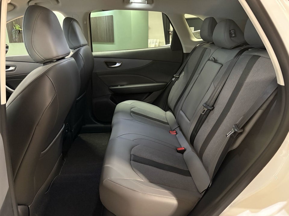 MG MGS5 64 Luxury 5d