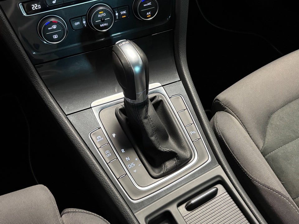 VW Golf VII 1,5 TSi 130 Highline Variant DSG 5d