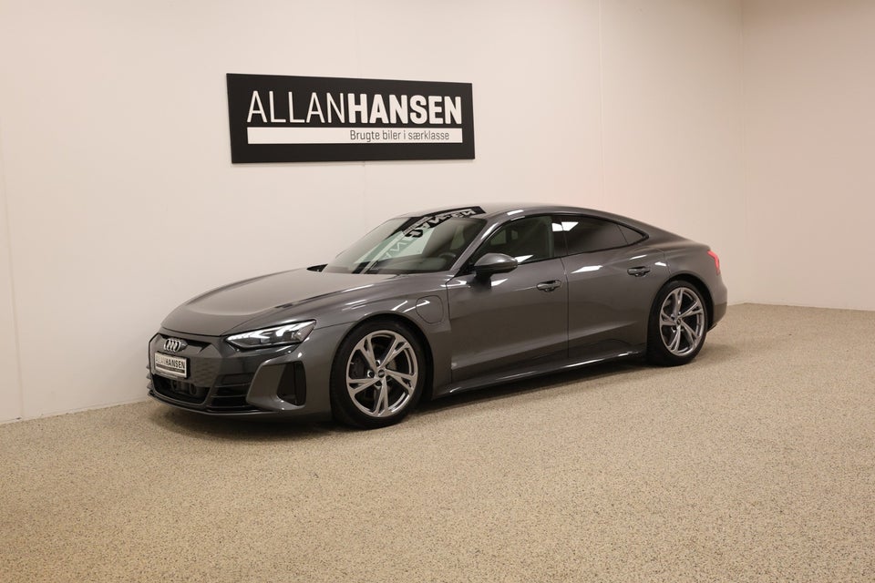 Audi e-tron GT quattro 4d