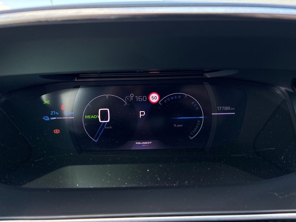 Peugeot e-2008 54 GT 5d