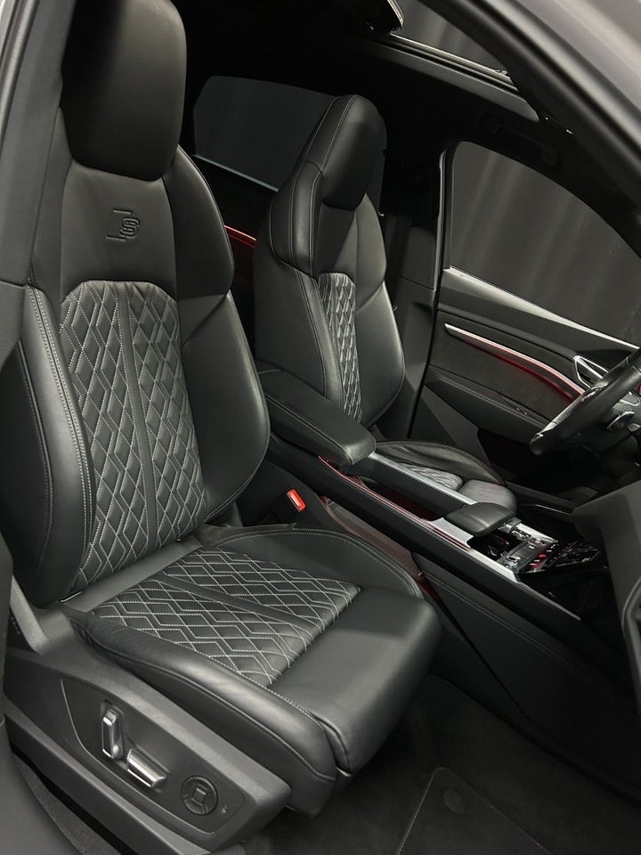 Audi e-tron 55 S-line Sportback quattro 5d