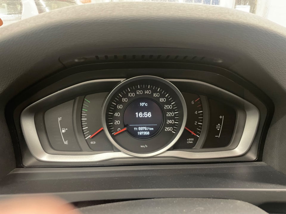 Volvo V60 2,0 D3 150 Momentum 5d