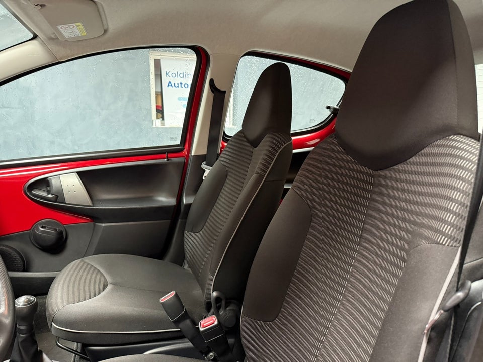 Peugeot 107 1,0 Champion 5d