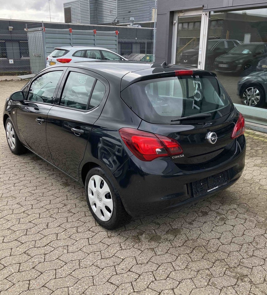 Opel Corsa 1,4 Essentia 5d