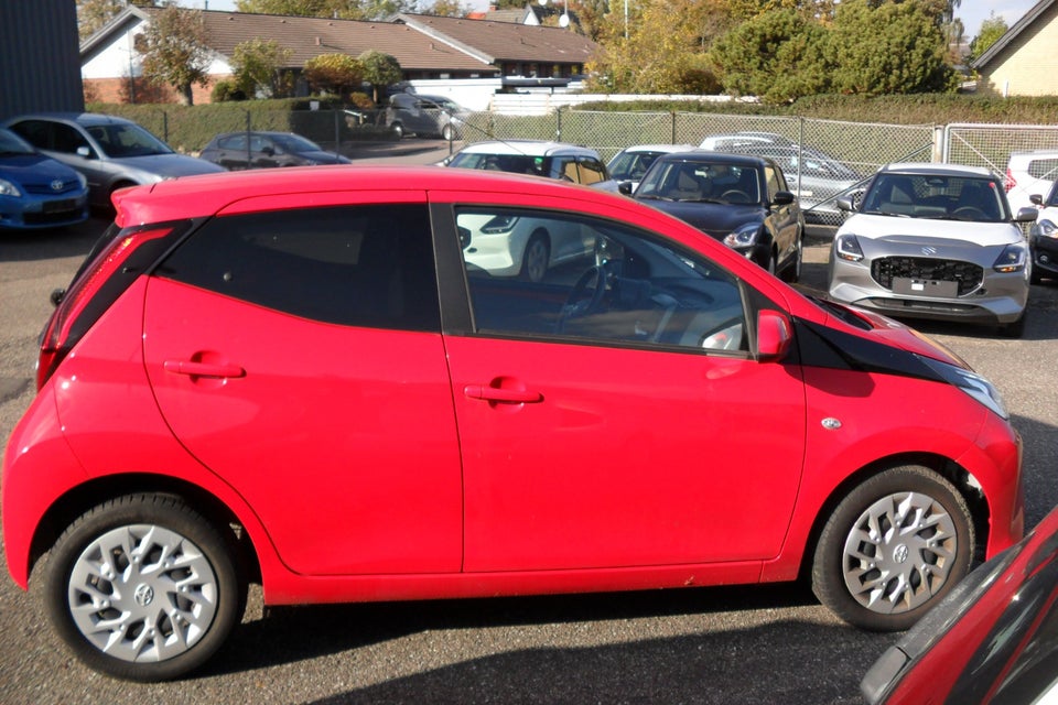 Toyota Aygo 1,0 VVT-i x-style 5d