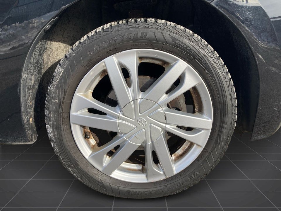 Toyota Aygo 1,0 VVT-i x-black 5d