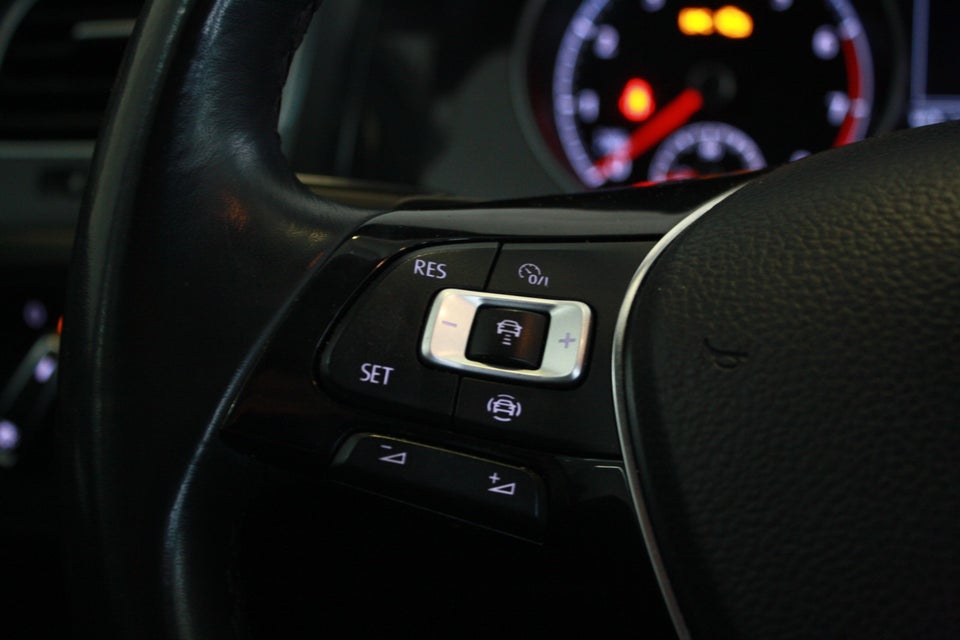 VW Golf VII 1,5 TSi 130 Comfortline DSG 5d