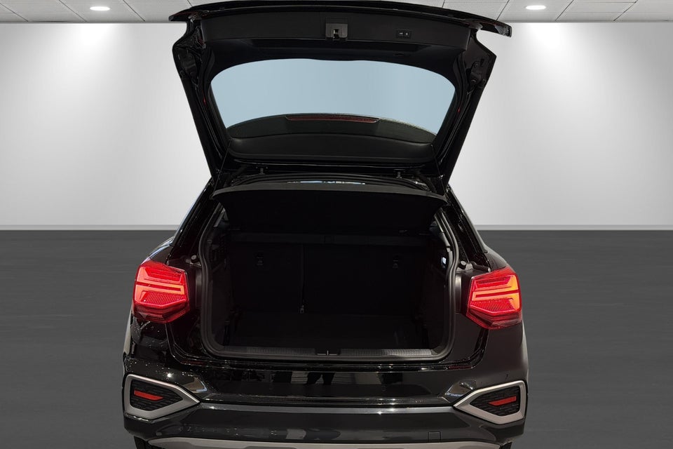 Audi Q2 35 TFSi Prestige S-tr. 5d