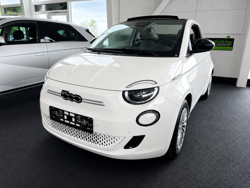 Fiat 500e 42 (RED) Cabrio 2d