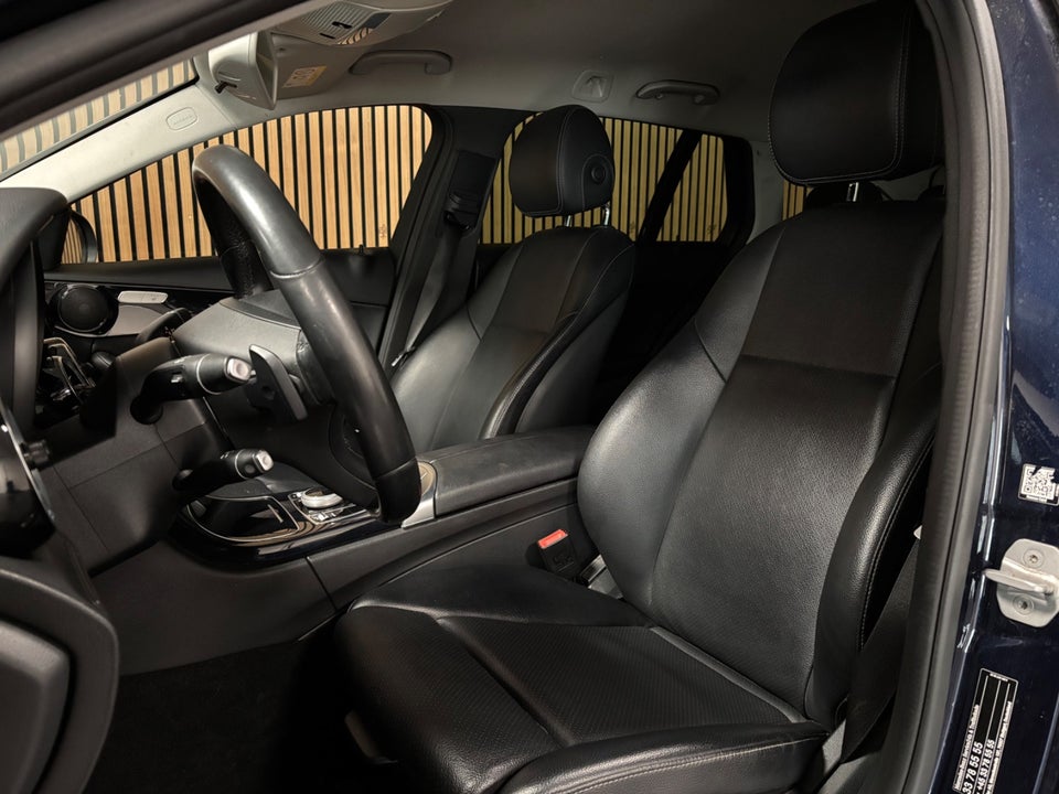 Mercedes C200 d 2,2 AMG Line stc. aut. 5d