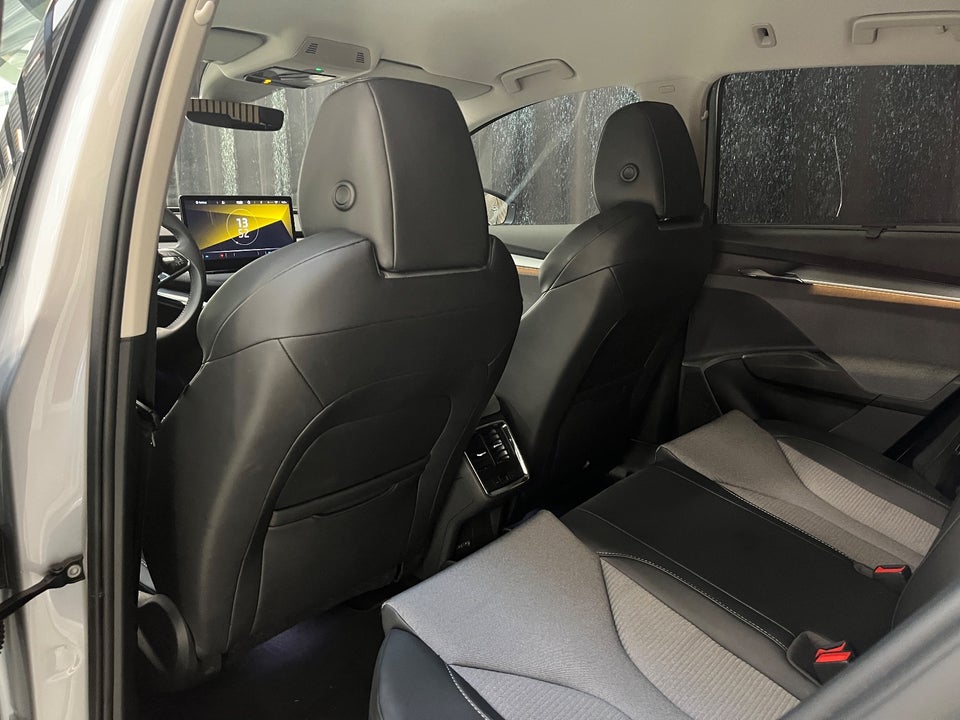 Skoda Enyaq 60 iV Premium 5d