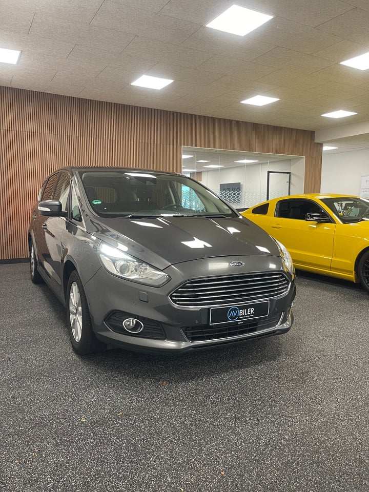 Ford S-MAX 2,0 TDCi 180 Titanium aut. 5d