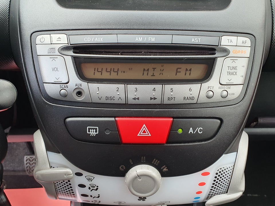 Citroën C1 1,0i Exclusive E5G 5d