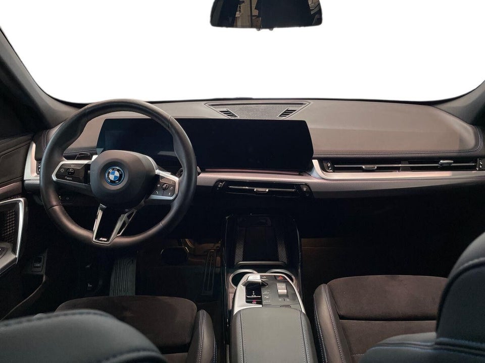 BMW iX1 eDrive20 M-Sport 5d