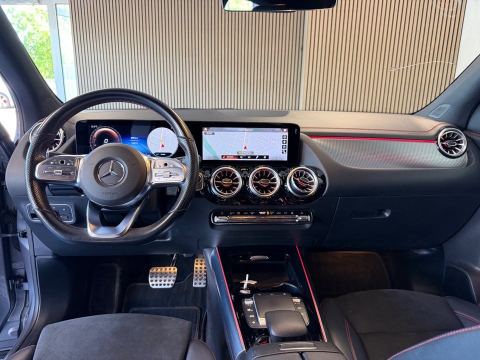 Mercedes EQA350 AMG Line 4Matic 5d