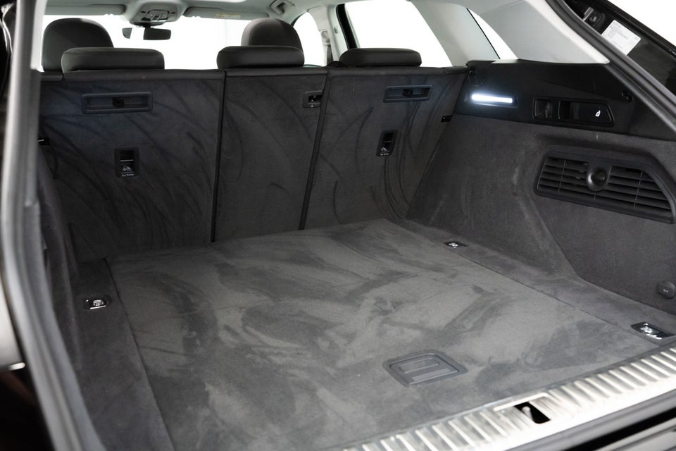 Audi e-tron 50 quattro 5d