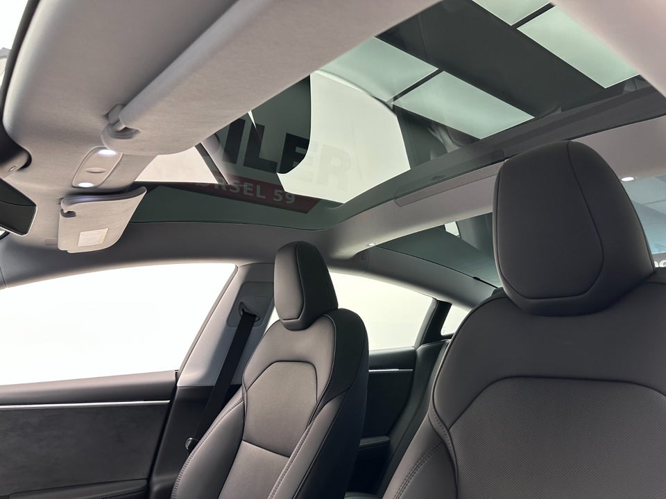 Tesla Model 3 Long Range AWD 4d