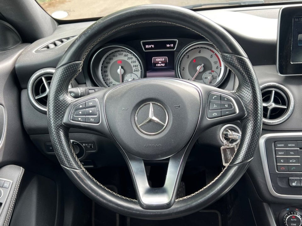 Mercedes CLA200 2,2 CDi Shooting Brake 5d