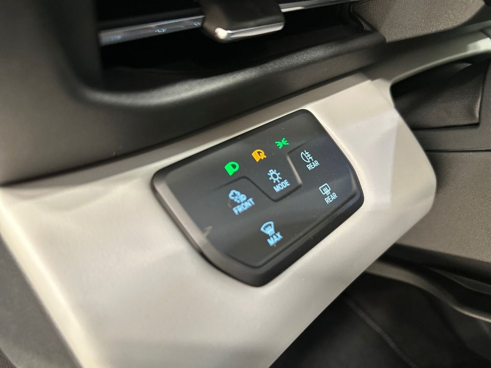 Ford Explorer 82 Premium Extended Range 5d