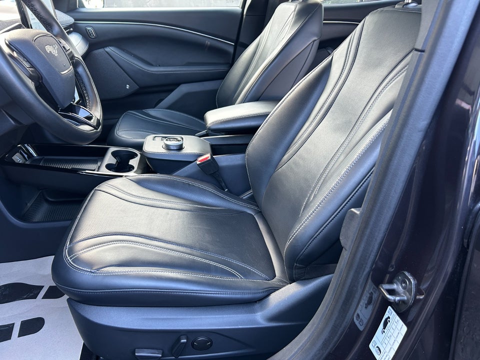 Ford Mustang Mach-E 98 Premium Extended Range 5d