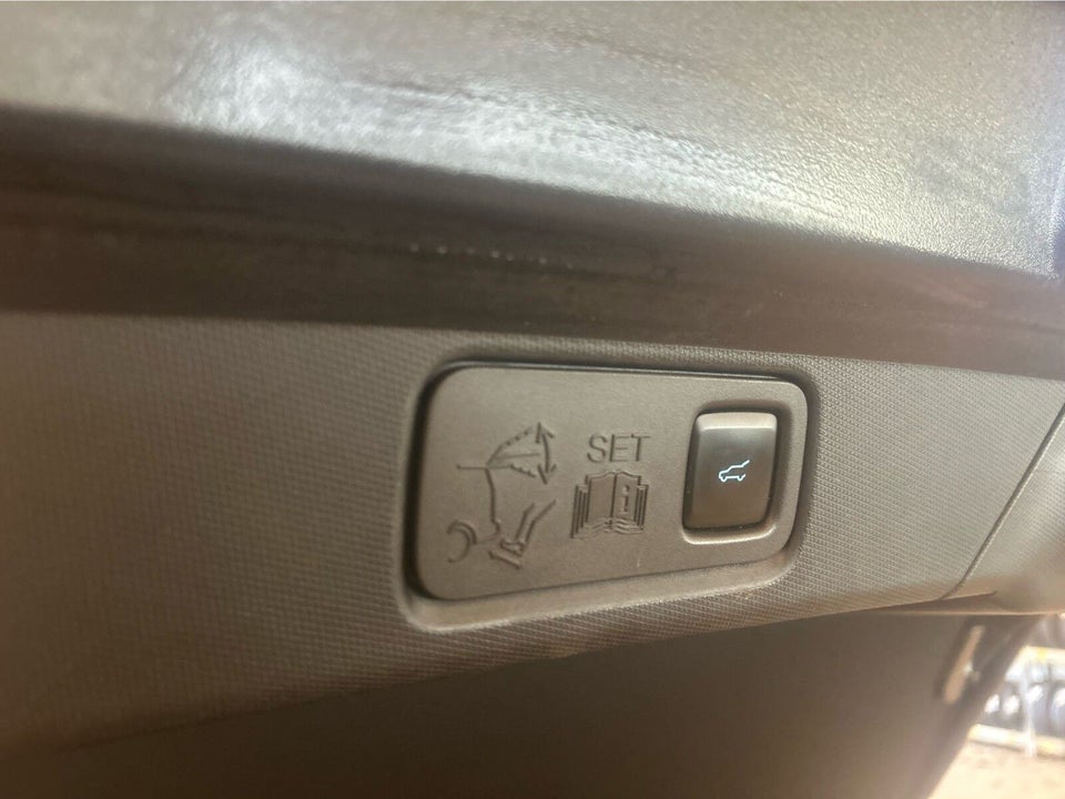 Ford Mustang Mach-E 98 Premium Extended Range AWD 5d