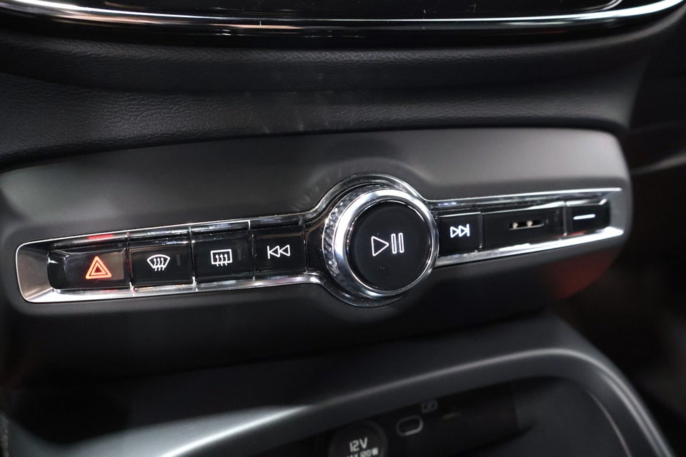 Volvo XC40 P6 ReCharge Core 5d