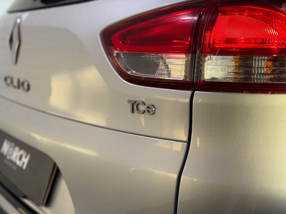 Renault Clio IV 0,9 TCe 90 Expression Sport Tourer 5d