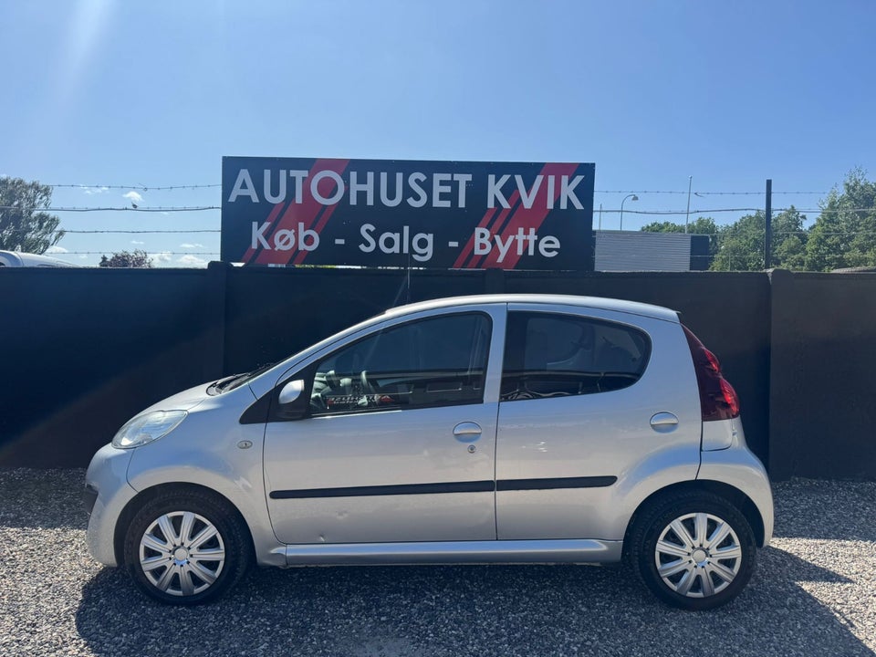 Peugeot 107 1,0 Active 5d