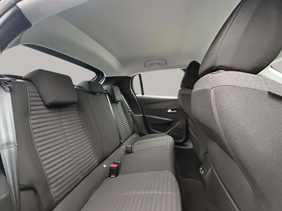Peugeot e-208 50 Active Pack 5d