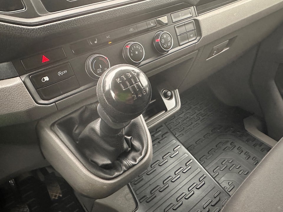 VW Crafter 35 2,0 TDi 140 Kassevogn L3H2