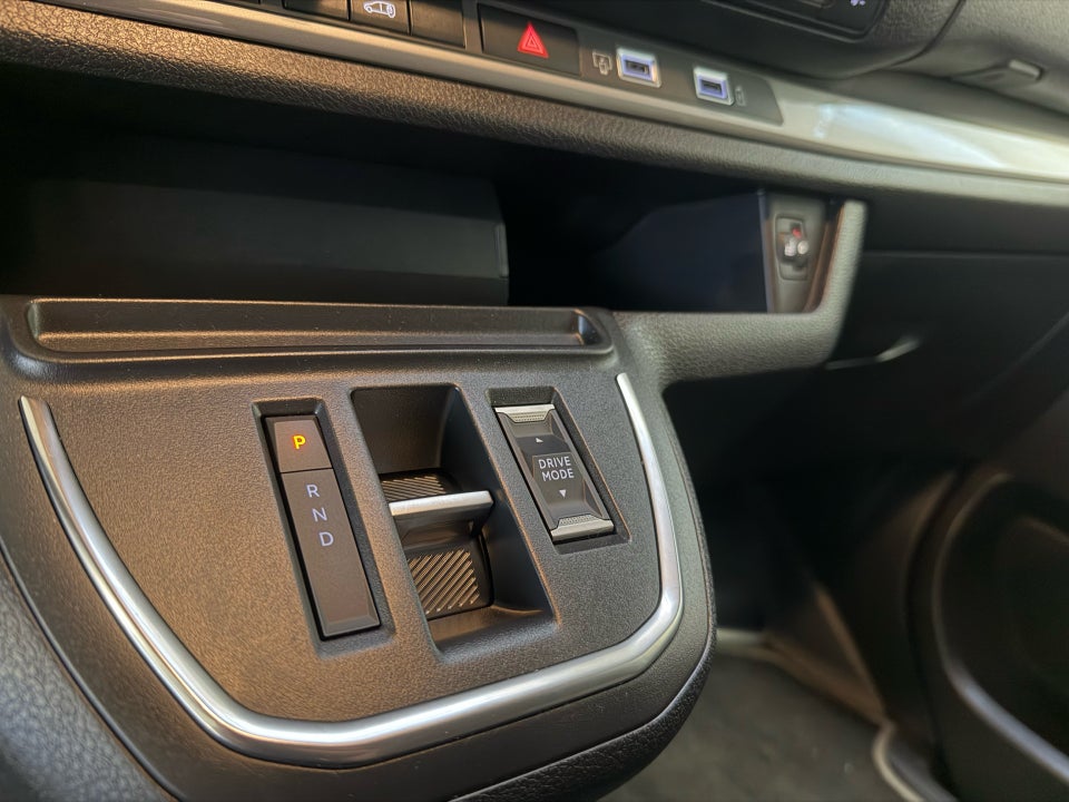 Peugeot e-Expert 75 L3 Premium Van