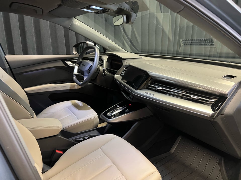 Audi Q4 e-tron 40  5d