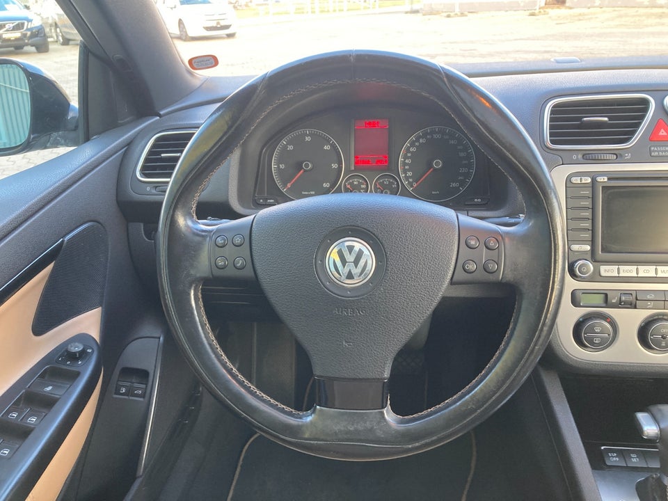 VW Eos 2,0 TDi DSG 2d