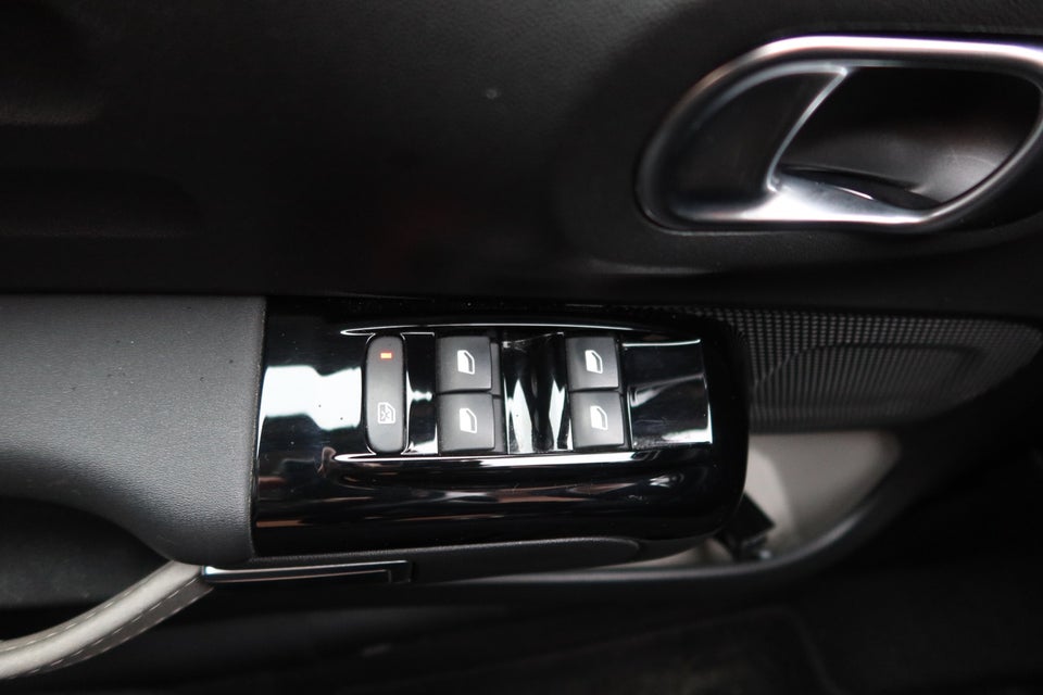 Citroën C3 1,2 PureTech 83 Shine Sport 5d