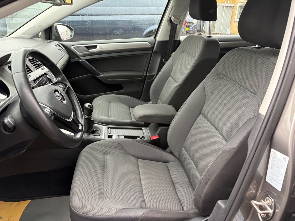 VW Golf VII 1,4 TSi 122 Life BMT 5d