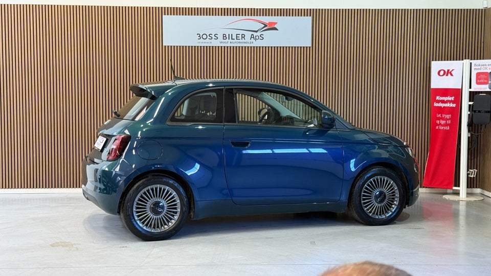 Fiat 500e 42 Icon 3d