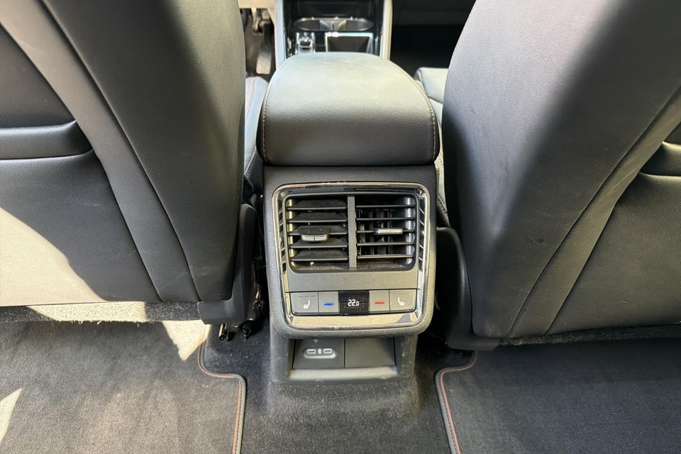 Skoda Enyaq 80 iV Suite 5d