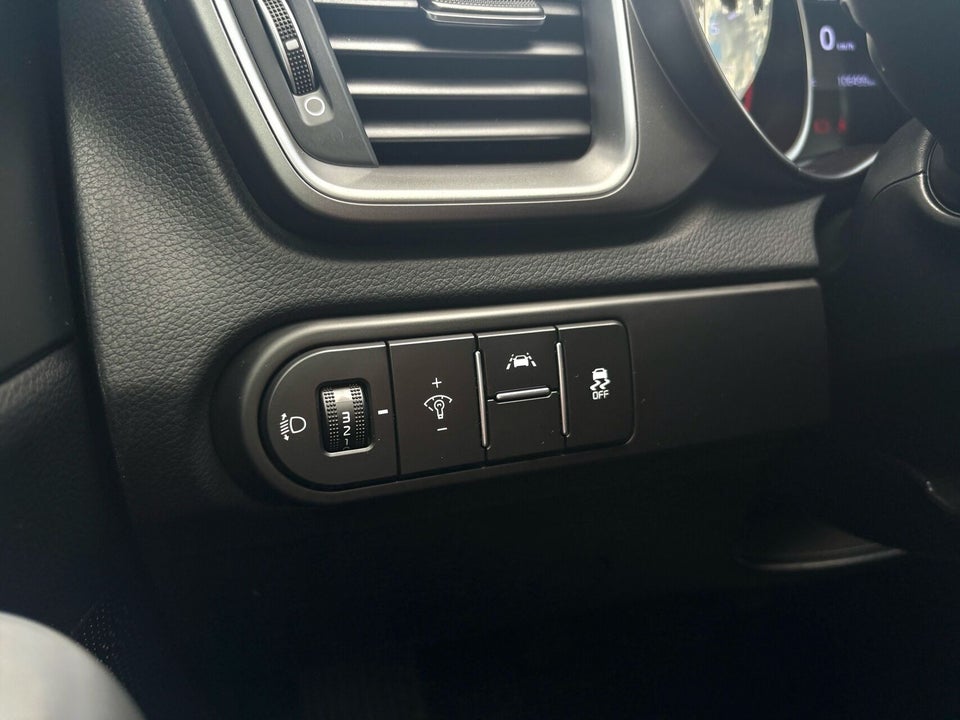 Kia Ceed 1,4 T-GDi Attraction SW 5d