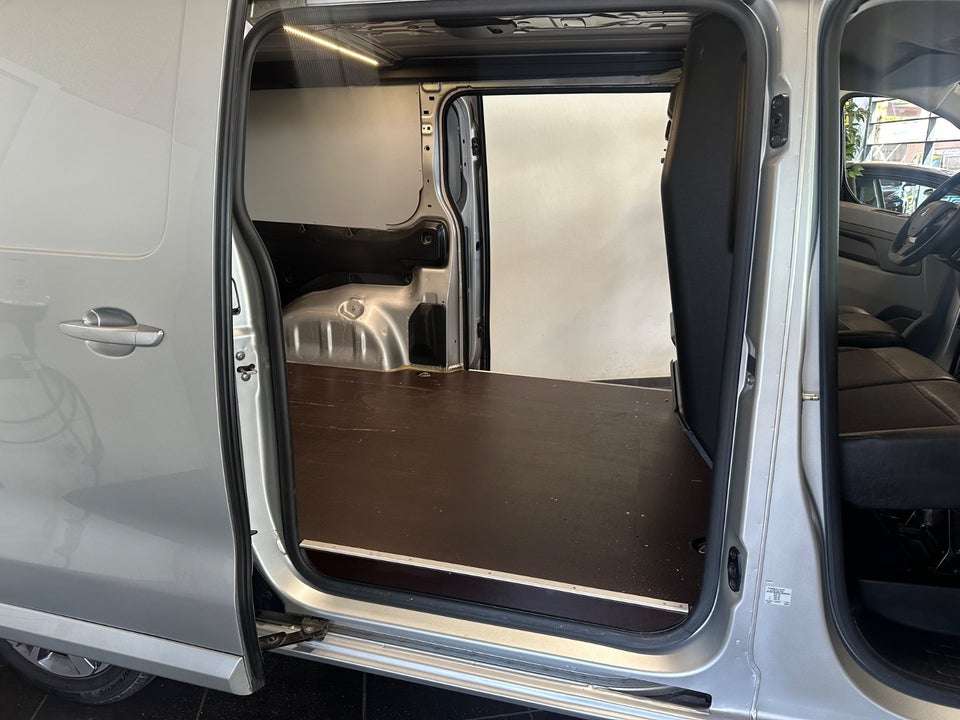 Peugeot Expert 2,0 BlueHDi 180 L3 Ultimate EAT6 Van