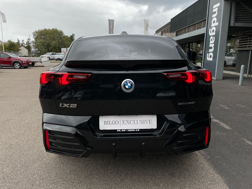 BMW iX2 eDrive20 5d