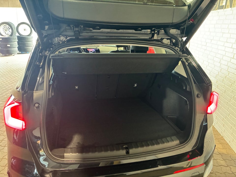 BMW iX1 xDrive30 X-Line 5d