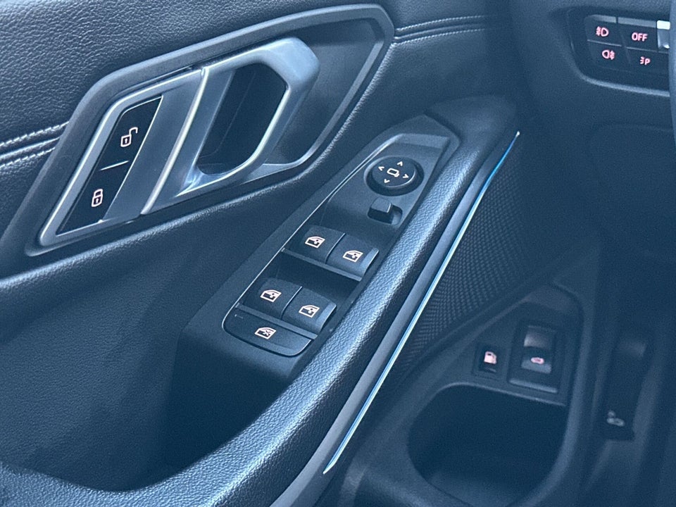 BMW 330e 2,0 Touring Sport Line aut. 5d