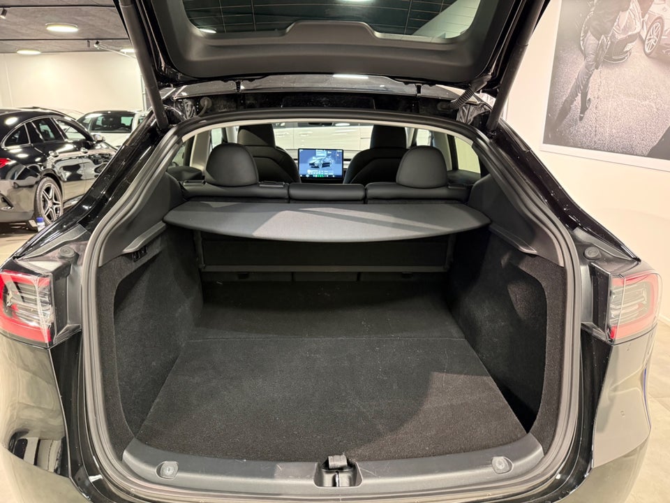 Tesla Model Y Long Range RWD 5d