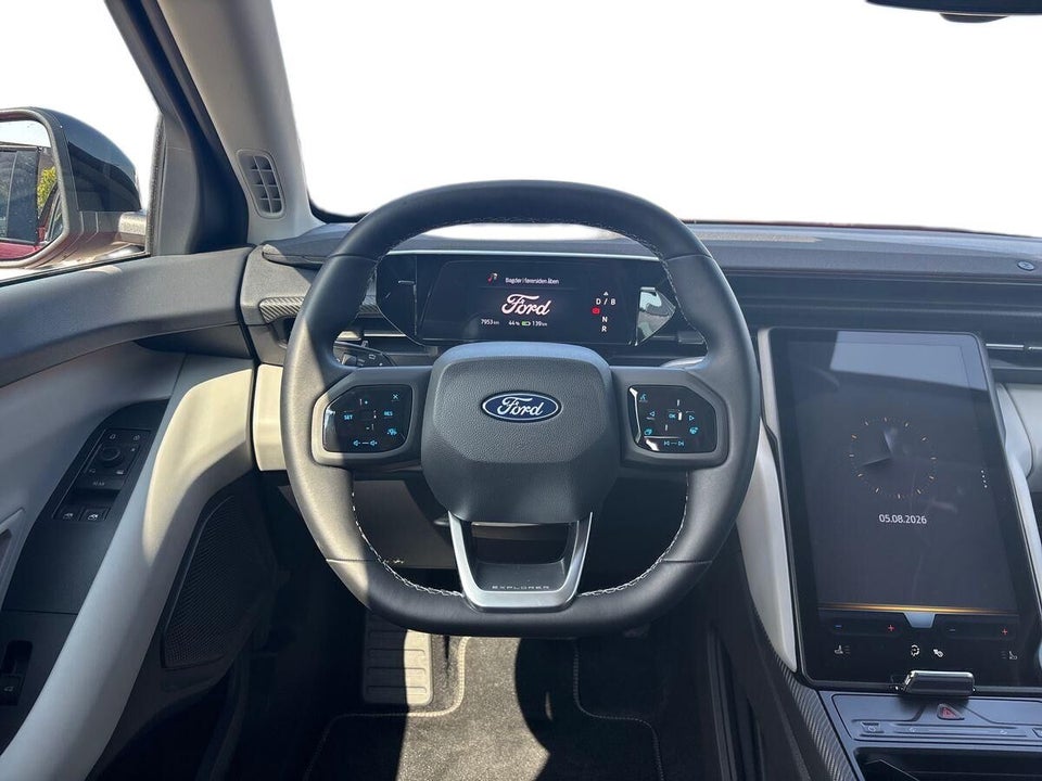 Ford Explorer 79 Premium Extended Range AWD 5d