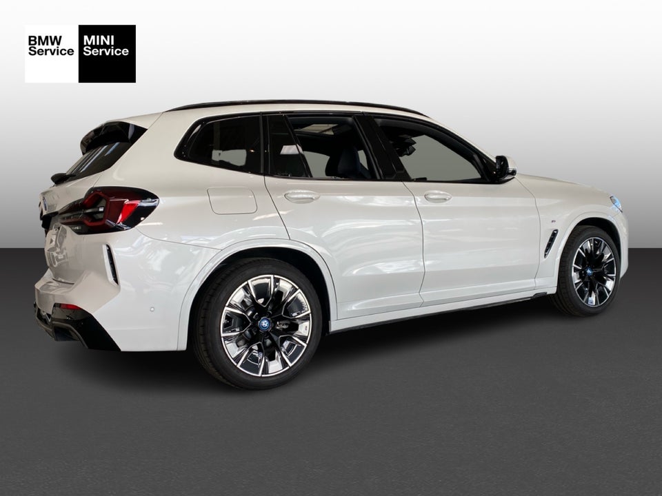 BMW iX3 Charged Plus M-Sport 5d