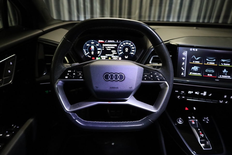 Audi Q4 e-tron 40 S-line 5d